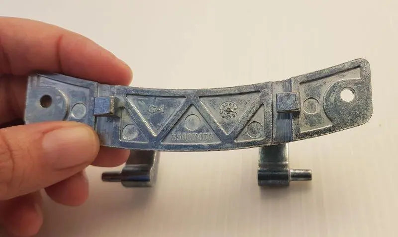 Cerniera porta oblo' lavatrice TT0642CE1 Graetz Smeg VESTEL