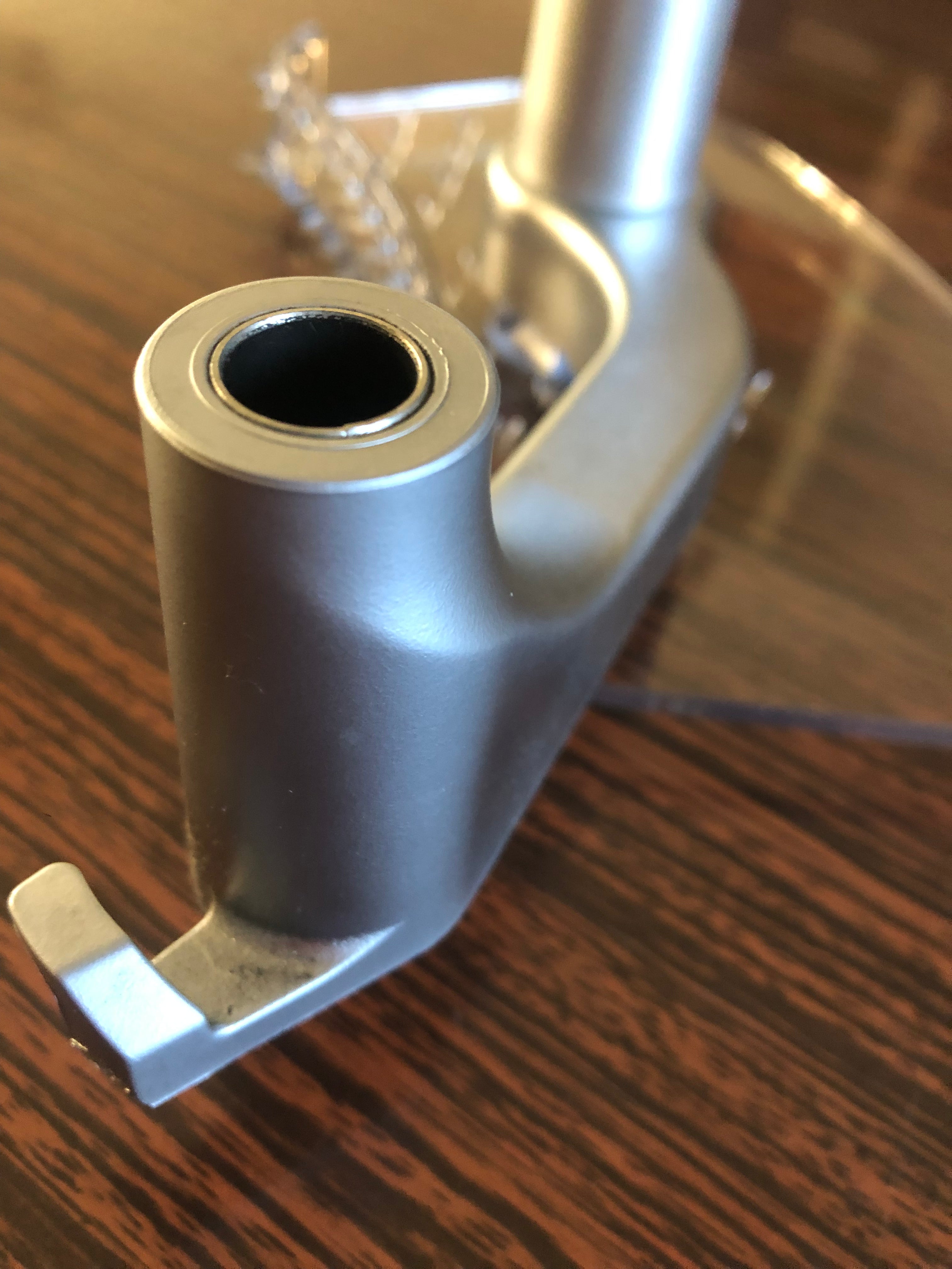 Gruppo Premistoppa Smontabile per Affettatrice RGV – Plastica con Impugnatura Verniciata Alluminio Satinato | Linea Luxury RGV