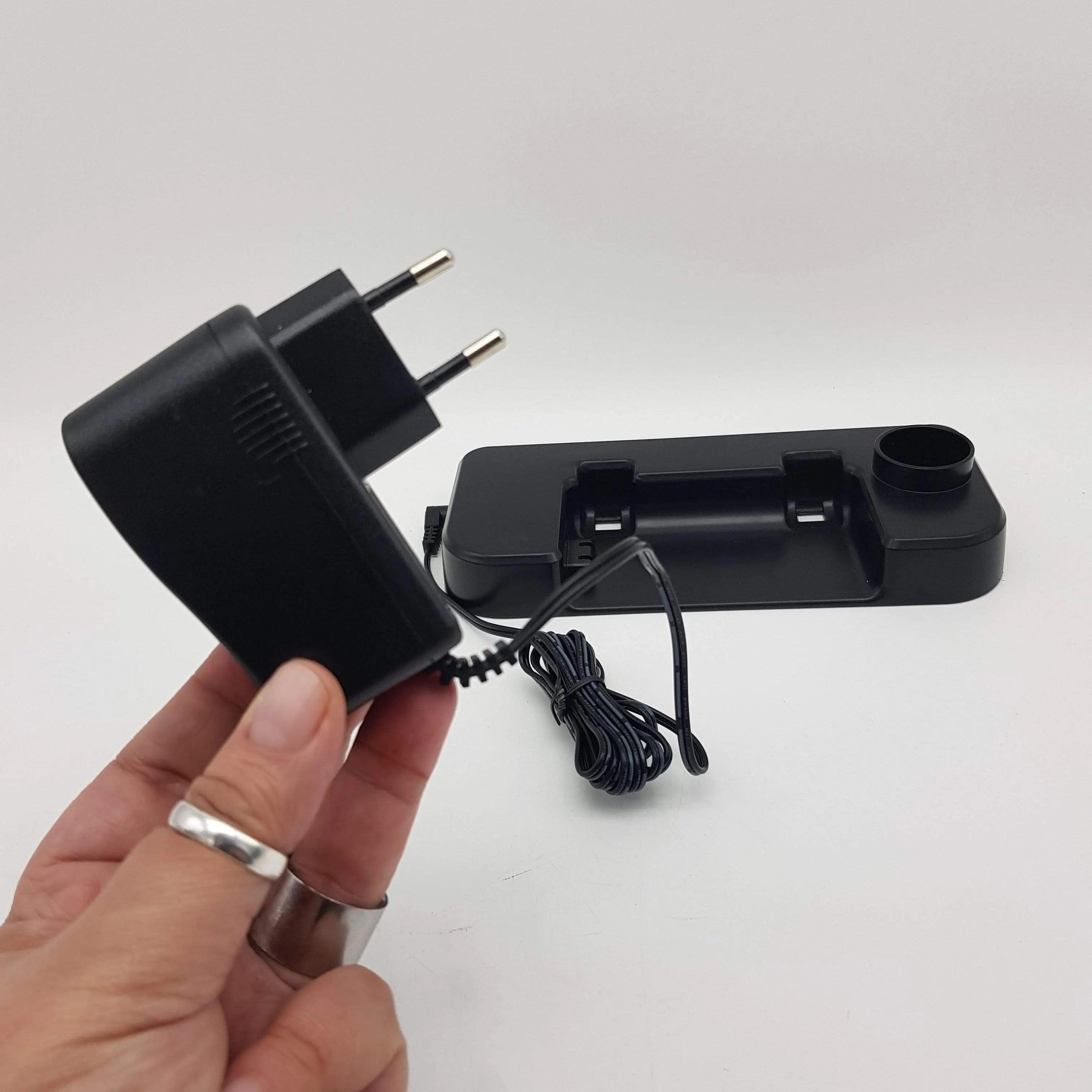 Base di ricarica con alimentatore per scopa elettrica g3 ferrari g90007 G3 FERRARI