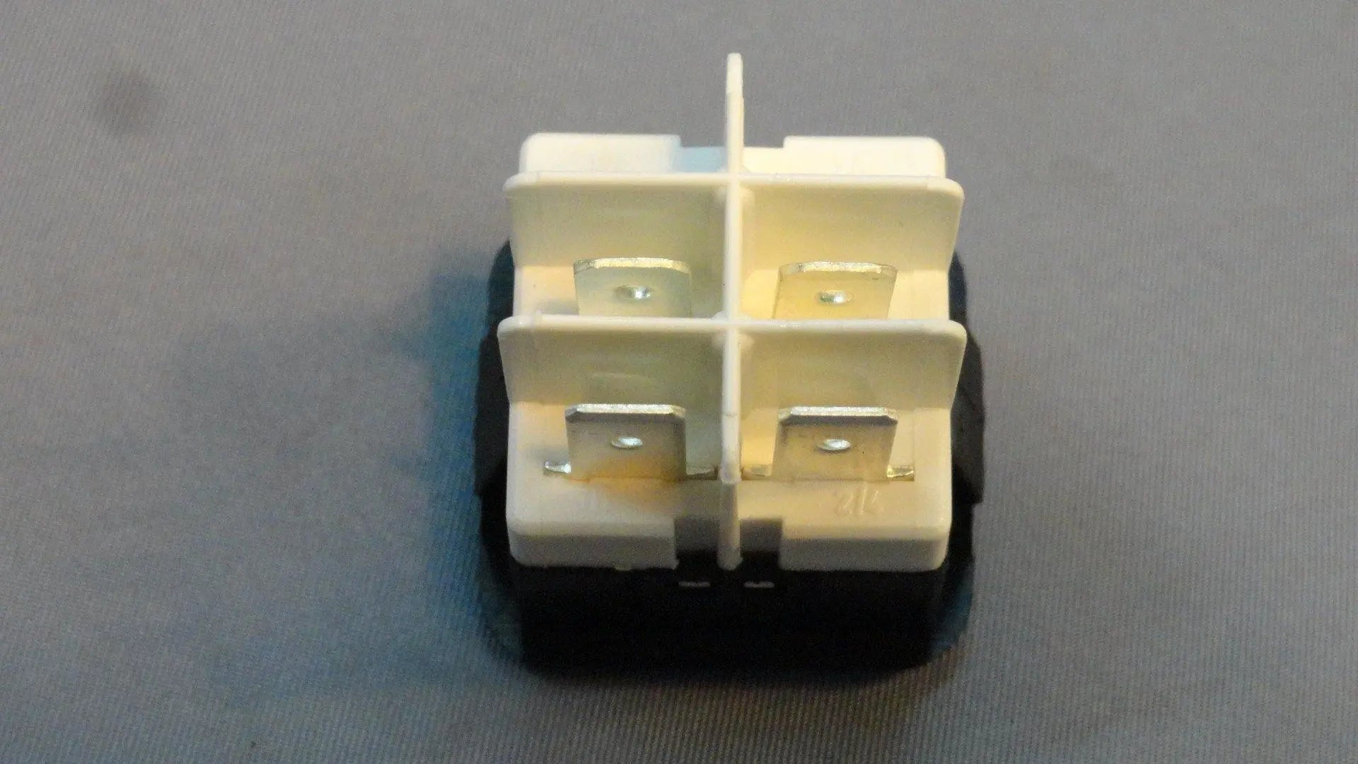 Interruttore bipolare luminoso verde per Saeco 25x25mm 4 contatti SAECO