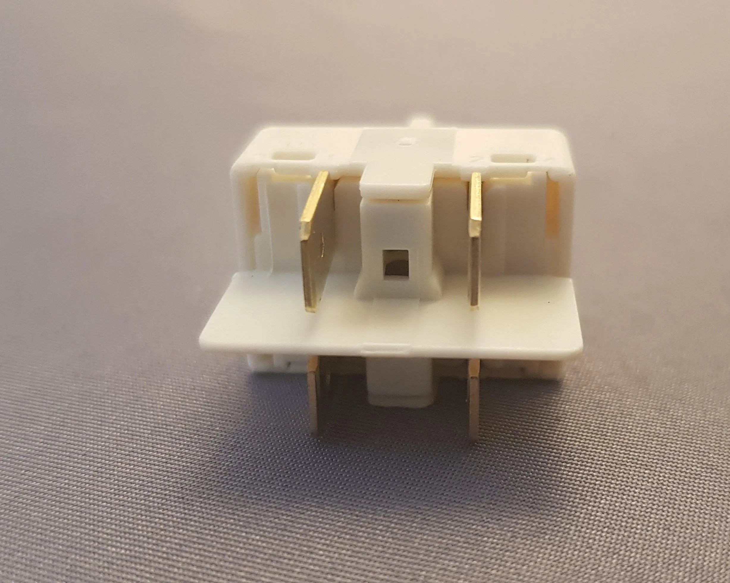 Interruttore bipolare ovale 16a, 250v, 4 contatti per Lelit LELIT